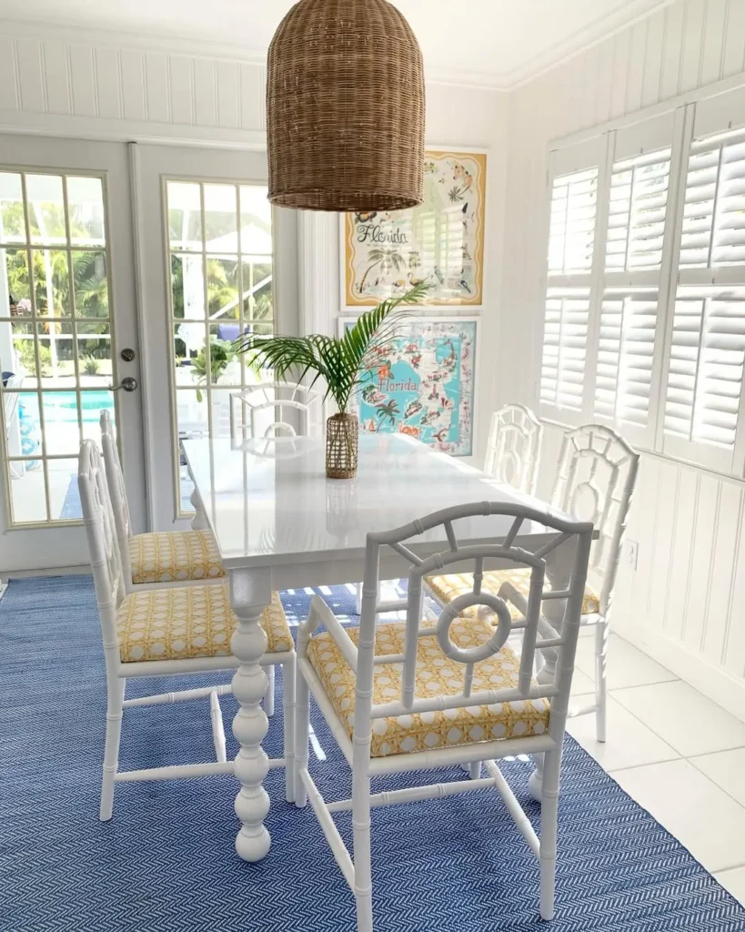 15 Preppy Living Room Ideas for a Cheerful Space 5 PG5