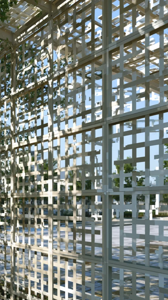 13 Courtyard Privacy Ideas Without Tall Fences (Light-Friendly Solutions) 4 tq 3
