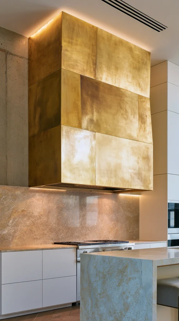 15 Gold Accent Kitchen Ideas That Add Instant Glamour 3 vh 2